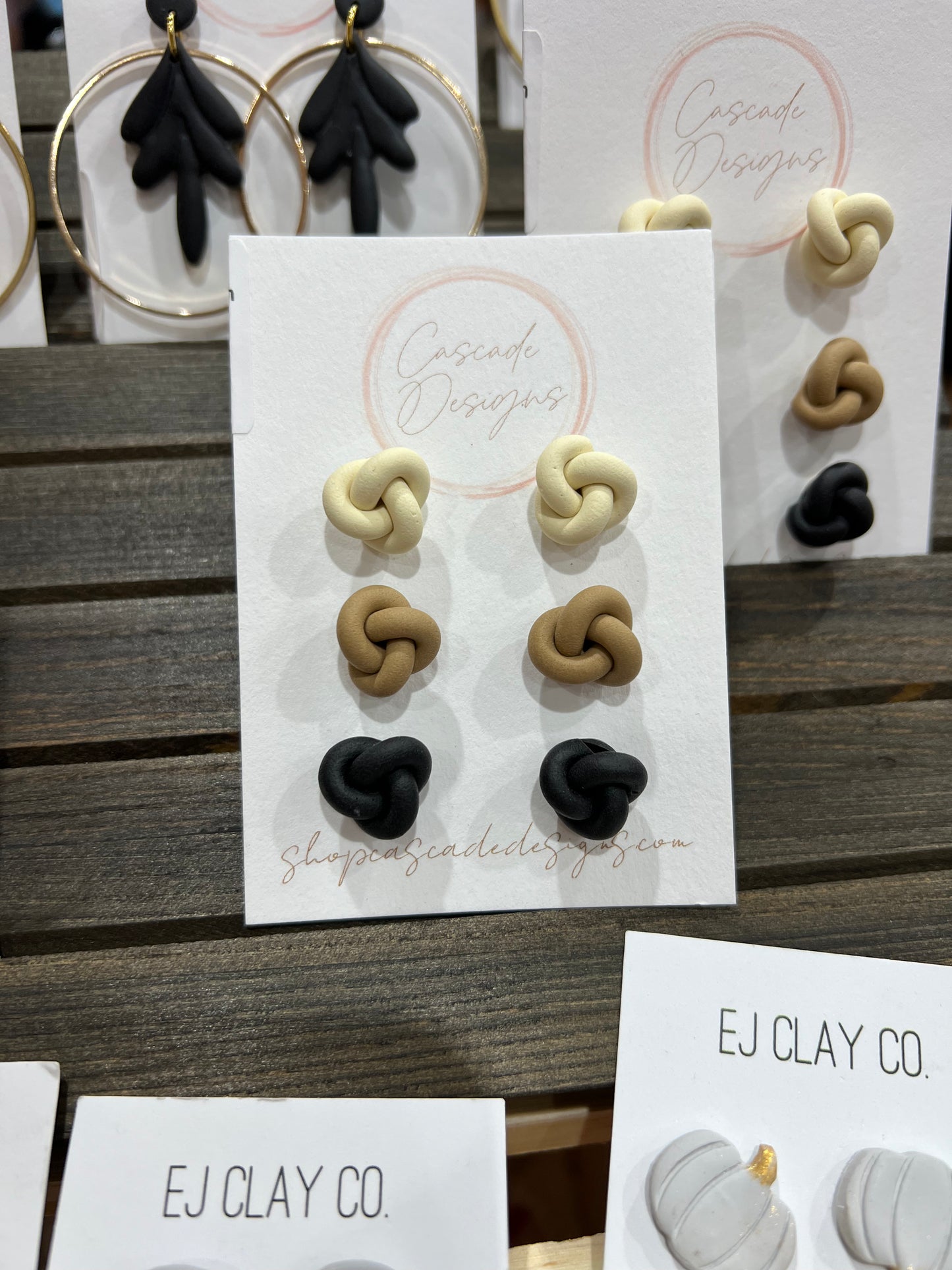 Kenzi Single | Knot Clay Earrings